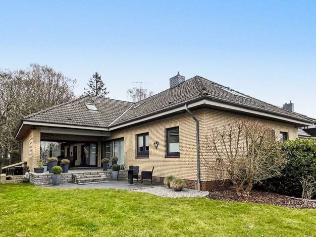 Einfamilienhaus zum Kauf 349.000 € 5 Zimmer 146,3 m² 935 m² Grundstück Hohenaspe 25582