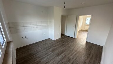 Wohnung zur Miete 717 € 3 Zimmer 55,6 m² 1. Geschoss frei ab 01.01.2025 Eduard-Flach-Str. 38 Memmingen Memmingen 87700