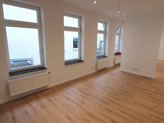 Wohnung zur Miete 1.000 € 4 Zimmer 100 m² Dachgeschoss, 1. Geschoss frei ab sofort Schwäbisch Gmünd 73525