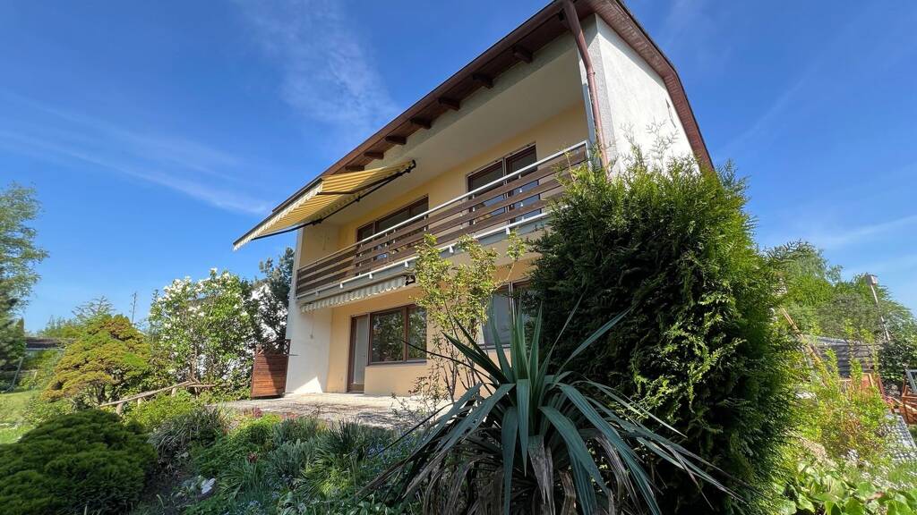 Bevorzugte Lage: freistehendes Einfamilienhaus mit großem Garten