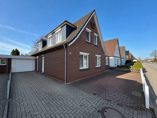 Einfamilienhaus zum Kauf 449.000 € 8 Zimmer 177,7 m² 799 m² Grundstück Heide Heide 25746