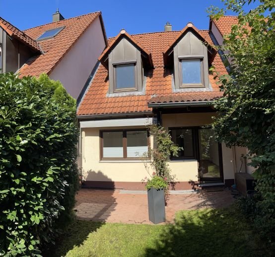 Reihenmittelhaus zur Miete 1.380 € 5 Zimmer 128 m²<br/>Wohnfläche 199,2 m²<br/>Grundstück Röthenbach Röthenbach an der Pegnitz 90552