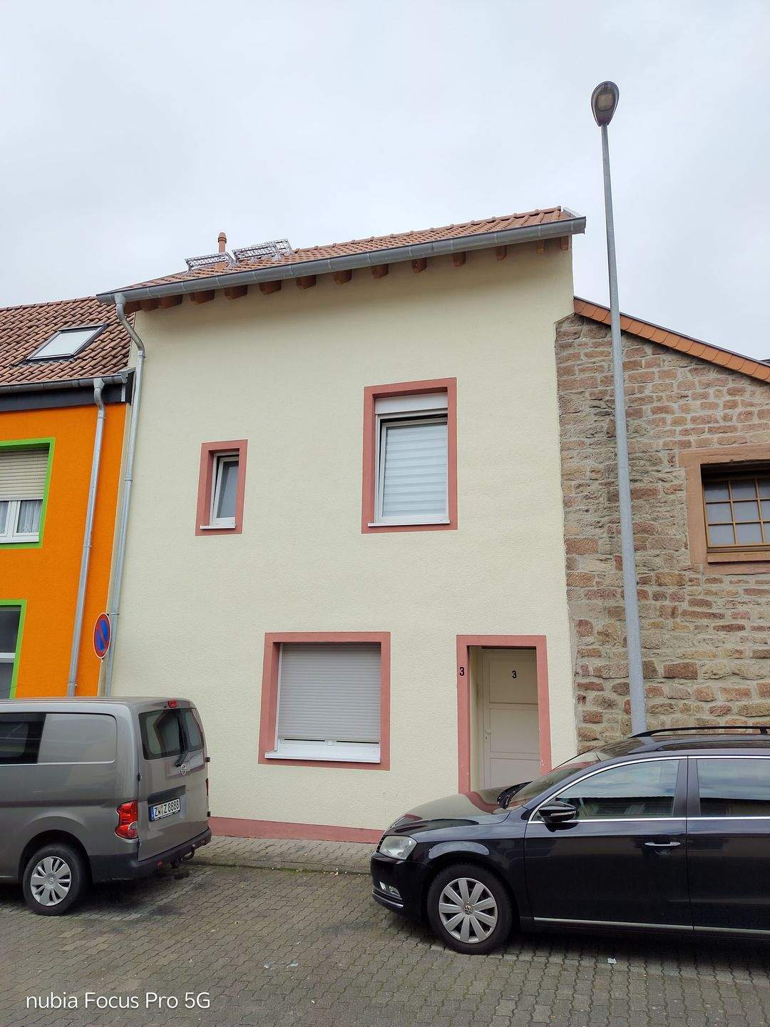 Immobilie in Zweibrücken - MFH-mit drei Wohneinheiten in ZW-Stadt - Bild 0