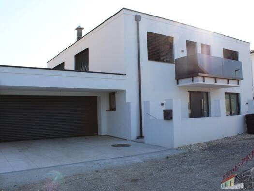 Villa zum Kauf 1.290.000 € 5 Zimmer 225 m² 740 m² Grundstück Schwadorf 2432