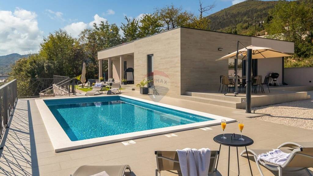 Bungalow zum Kauf 950.000 € 4 Zimmer 163 m² 1.200 m² Grundstück Opatija 51410