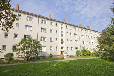 Wohnung zur Miete 482 € 3 Zimmer 68,7 m² 1. Geschoss frei ab 01.12.2024 St.-Petersburger-Str. 1 Südstadt Halle (Saale) 06128