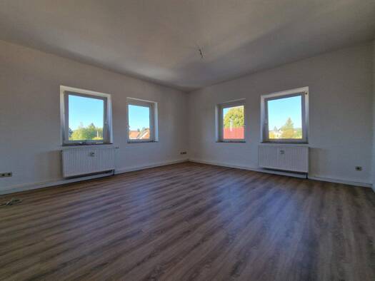 Wohnung zur Miete 349 € 2 Zimmer 72,4 m² Hauptstraße 43b Eibau 02739