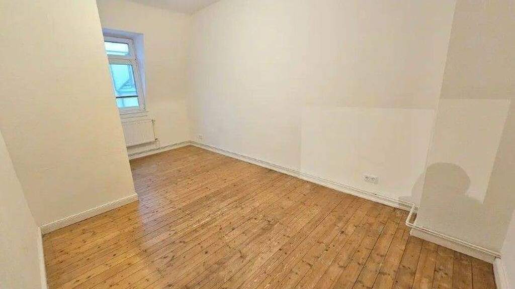 WG-Zimmer zur Miete Wohnen auf Zeit 400 € 12 m² 5. Geschoss frei ab sofort Koblenzer Strasse Gallus Frankfurt am Main 60327