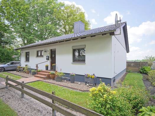 Einfamilienhaus zum Kauf 239.000 € 4 Zimmer 102 m² 1.168 m² Grundstück Stinstedt Loxstedt 27612