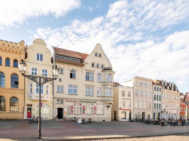 Gewerbeobjekt zum Kauf als Kapitalanlage geeignet 1.340.000 € 673,2 m² 198 m² Grundstück teilbar ab 673,2 m² Altstadt Wismar 23966
