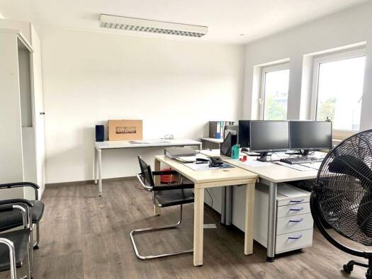Bürofläche zur Miete provisionsfrei 6,48 € 9 Zimmer 180 m² Bürofläche Dagmarstraße Mögeldorf Nürnberg 90482