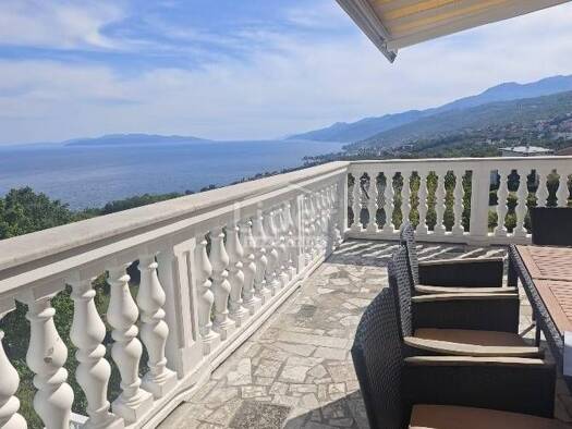 Haus zum Kauf 999.000 € 9 Zimmer 375 m² Volosko, Opatija Pobri, Volosko