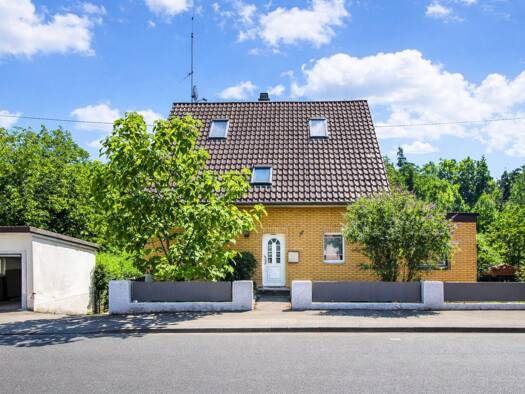 Einfamilienhaus zum Kauf 348.000 € 6 Zimmer 130 m² 4.214 m² Grundstück Rottweil Rottweil 78628