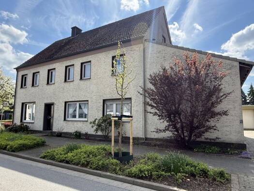 Einfamilienhaus zum Kauf 255.000 € 7 Zimmer 177 m² 755 m² Grundstück frei ab sofort Sünninghausen Oelde 59302