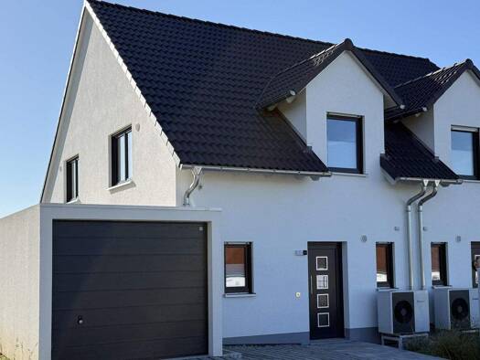 Doppelhaushälfte zum Kauf - Erstbezug provisionsfrei 638.548 € 4 Zimmer 110,3 m² 519,6 m² Grundstück Gorbitz-Nord/Neu-Omsewitz Dresden 01069