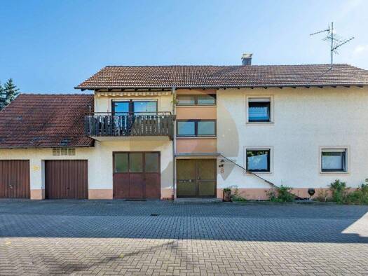 Mehrfamilienhaus zum Kauf 370.000 € 7 Zimmer 150 m² 278 m² Grundstück frei ab 01.07.2026 Steinbach Baden-Baden 76534