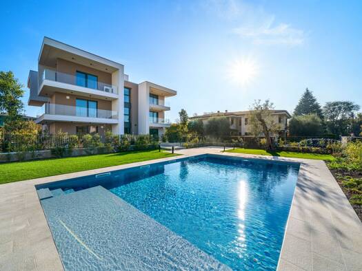 Penthouse zum Kauf 1.800.000 € 5 Zimmer 199 m² 2. Geschoss Via Zadei 1 Desenzano del Garda 25015