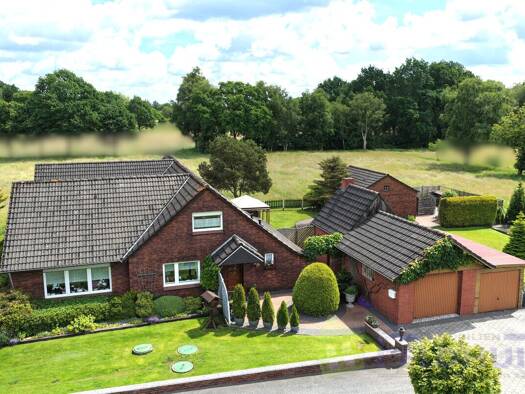 Einfamilienhaus zum Kauf 269.000 € 7 Zimmer 183 m² 8.417 m² Grundstück Veenhusen Moormerland / Veenhusen 26802