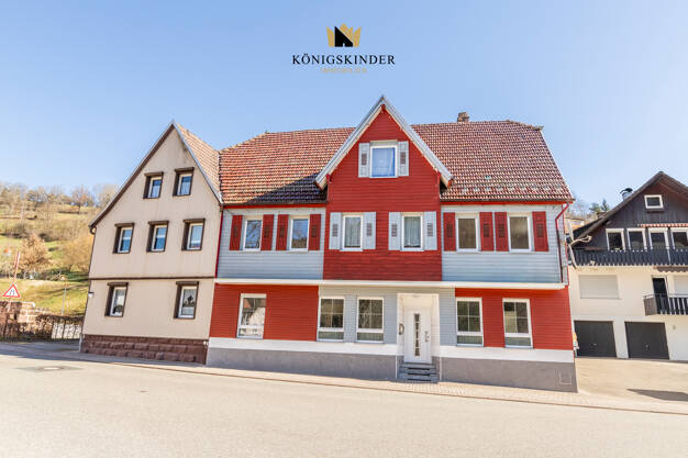 Mehrfamilienhaus zum Kauf 349.000 € 7,5 Zimmer 196 m² 170 m² Grundstück Berneck Altensteig 72213