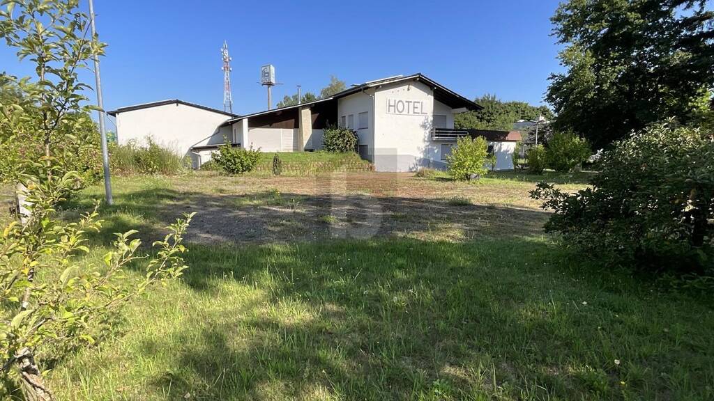 Gewerbeobjekt zum Kauf als Kapitalanlage geeignet 2.200.000 € 16 Zimmer 580 m² 3.326 m² Grundstück Sandweier Baden-Baden 76532