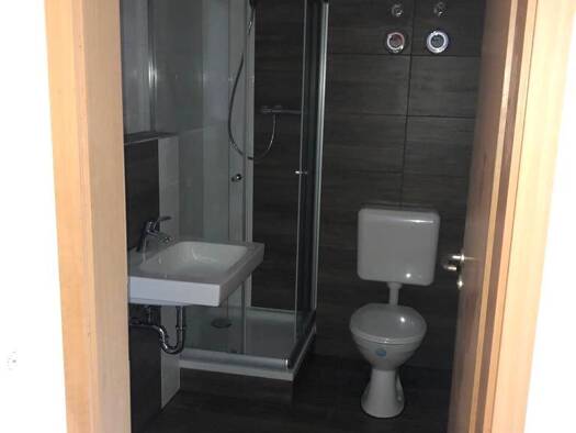 Terrassenwohnung zur Miete 218 € 1 Zimmer 23 m² frei ab 01.09.2026 Olbernhauer Straße 18 Altchemnitz Altchemnitz 09125