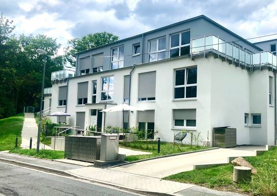 Wohnung zur Miete 800 € 2 Zimmer 72,7 m²<br/>Wohnfläche ab sofort<br/>Verfügbarkeit Charlottenhofstraße Kettwig Essen 45219