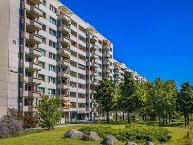Wohnung zur Miete 431 € 2 Zimmer 50,7 m² 2. Geschoss frei ab 22.08.2026 Herzberger Str. 6 Prohlis-Nord Dresden 01239