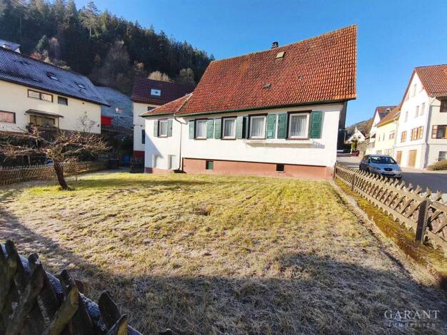 Einfamilienhaus zum Kauf 155.000 € 4,5 Zimmer 102 m² 351 m² Grundstück Bad Liebenzell 75378