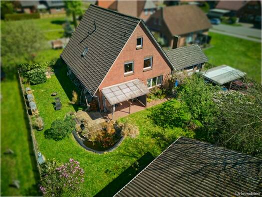 Mehrfamilienhaus zum Kauf 269.000 € 9 Zimmer 186 m² 859 m² Grundstück Linswege Westerstede 26655
