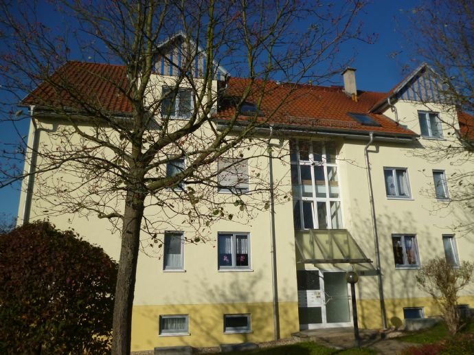 Wohnung zur Miete 300 € 2 Zimmer 48 m²<br/>Wohnfläche 3.<br/>Geschoss ab sofort<br/>Verfügbarkeit Espenweg 15 Silberstraße Wilkau-Haßlau 08112