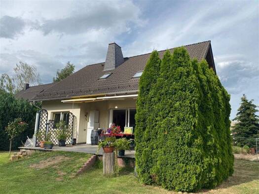 Einfamilienhaus zum Kauf 365.000 € 5 Zimmer 150 m² Altenburg Thüringen - Altenburg 04600