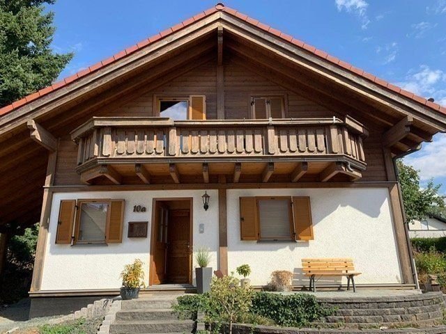 Mehrfamilienhaus zum Kauf 365.000 € 9 Zimmer 260 m²<br/>Wohnfläche 713 m²<br/>Grundstück Biskirchen Leun 35638