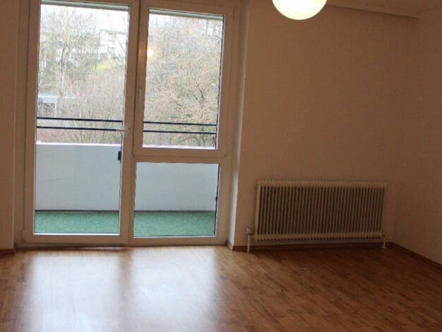 Wohnung zum Kauf 299.000 € 3 Zimmer 98 m² 2. Geschoss frei ab 01.01.2026 Orschel-Hagen Reutlingen 72760