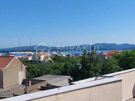 Haus zum Kauf 310.000 € 8 Zimmer 252 m² Betina, Tisno Tisno 22240
