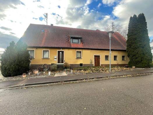 Haus zum Kauf 5 Zimmer 105 m² 1.099 m² Grundstück frei ab 01.08.2026 Tannhausen 73497