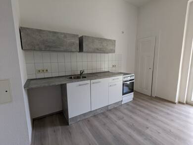 Wohnung zur Miete 305 € 3 Zimmer 57 m² Reichenbach Reichenbach 08468