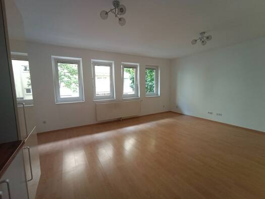 Studio zur Miete 633 € 1 Zimmer 33 m² 1. Geschoss Wien 1110
