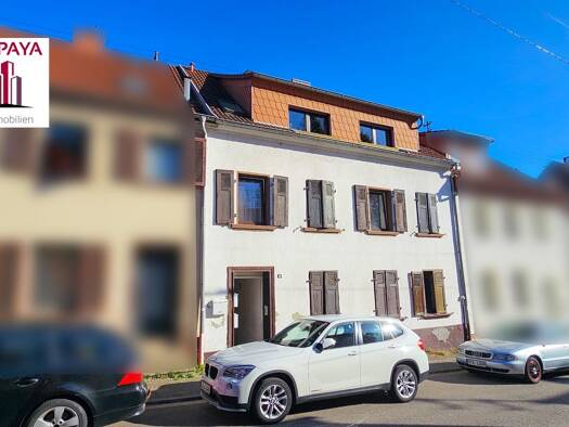 Reihenmittelhaus zum Kauf 239.000 € 9 Zimmer 230 m² 341 m² Grundstück Ottweiler Ottweiler 66564