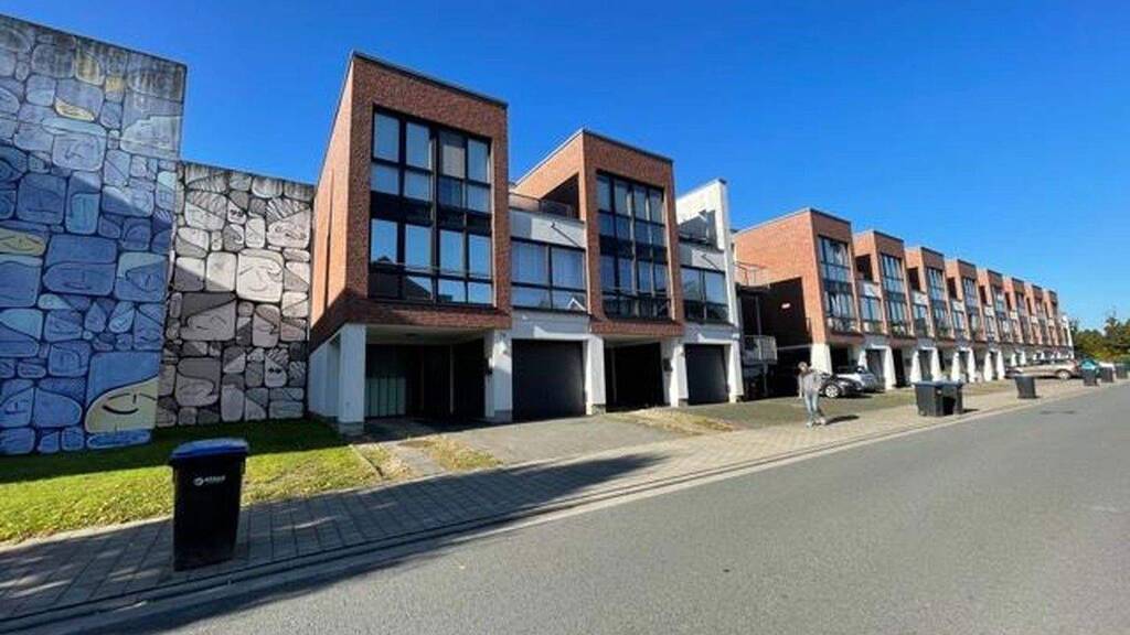 Reihenmittelhaus zum Kauf provisionsfrei 349.900 € 5 Zimmer 108 m² 2.160 m² Grundstück Jürgen-Hornemann Str. Greven 48268