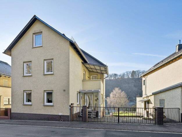 Einfamilienhaus zum Kauf 299.000 € 6 Zimmer 162 m² 706 m² Grundstück Ahausen Weilburg 35781