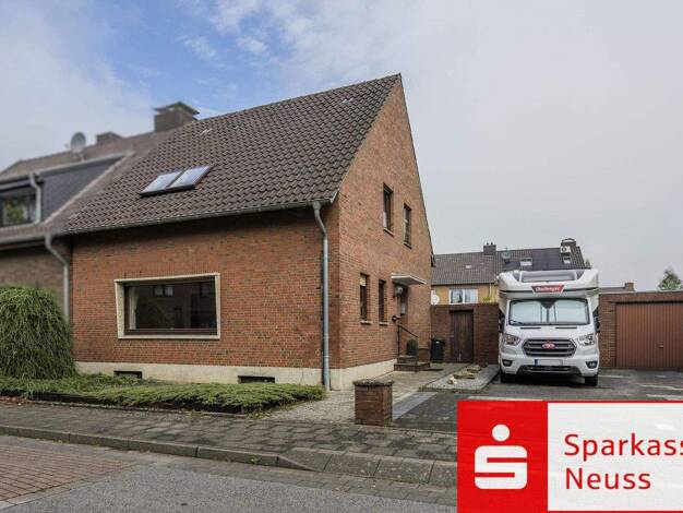 Doppelhaushälfte zum Kauf 249.000 € 5 Zimmer 99 m² 429 m² Grundstück Hochneukirch Jüchen 41363