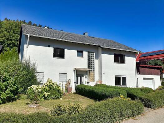 Einfamilienhaus zum Kauf 245.000 € 5,5 Zimmer 165 m² 819 m² Grundstück Tieringen Meßstetten 72469