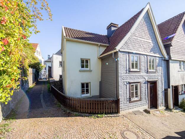 Einfamilienhaus zum Kauf 177.000 € 5 Zimmer 75 m² 270 m² Grundstück Arnsberg Arnsberg 59821
