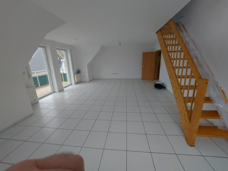 Maisonette zur Miete 850 € 3 Zimmer 123 m²<br/>Wohnfläche 2.<br/>Geschoss Sennfeld 97526