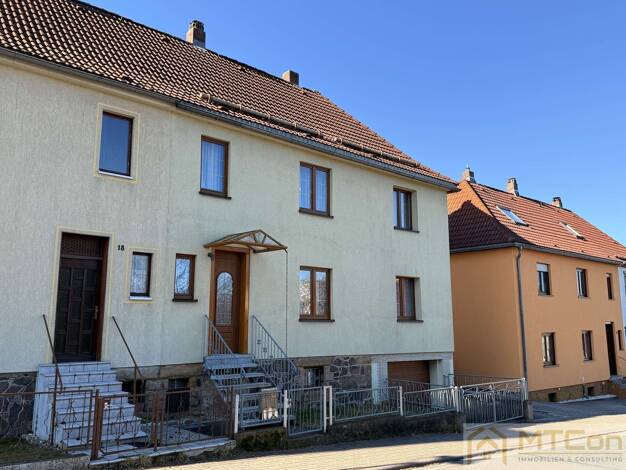 Doppelhaushälfte zum Kauf 127.500 € 6 Zimmer 120 m² 489 m² Grundstück frei ab sofort Gehren Ilmenau 98694