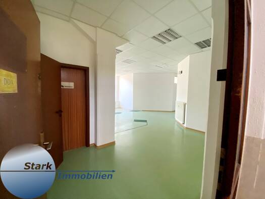Büro zur Miete 700 € 8 Zimmer 166,4 m² Bürofläche Bahnhofstr. 18 Stadtmitte Plauen 08523