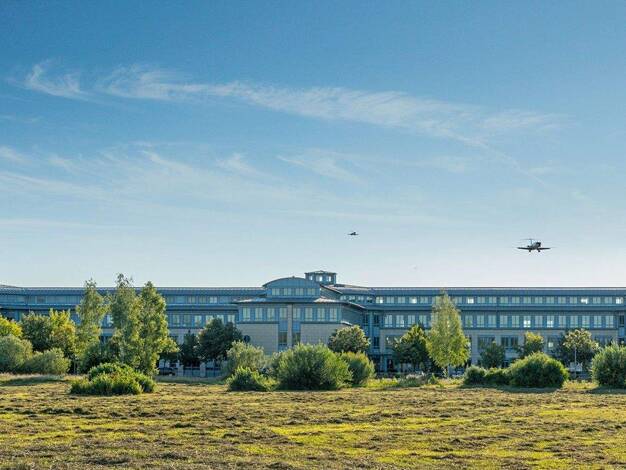 Bürofläche zur Miete 101,3 m² Bürofläche Lilienthalstr. 25-29 Hallbergmoos 85399