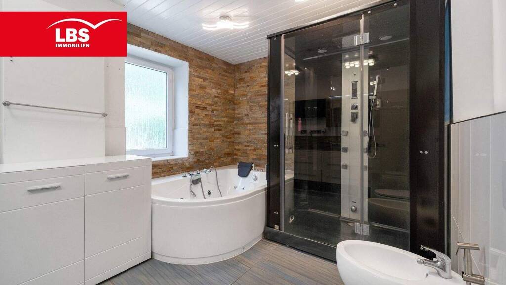 Einfamilienhaus zum Kauf 1.000 € 8 Zimmer 245 m² 808 m² Grundstück frei ab sofort Sennestadt Bielefeld 33689