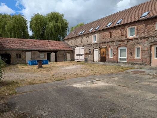 Immobilie zum Kauf 521.000 € 8 Zimmer 295 m² 3.821 m² Grundstück frei ab sofort Großbeuthen Trebbin 14959