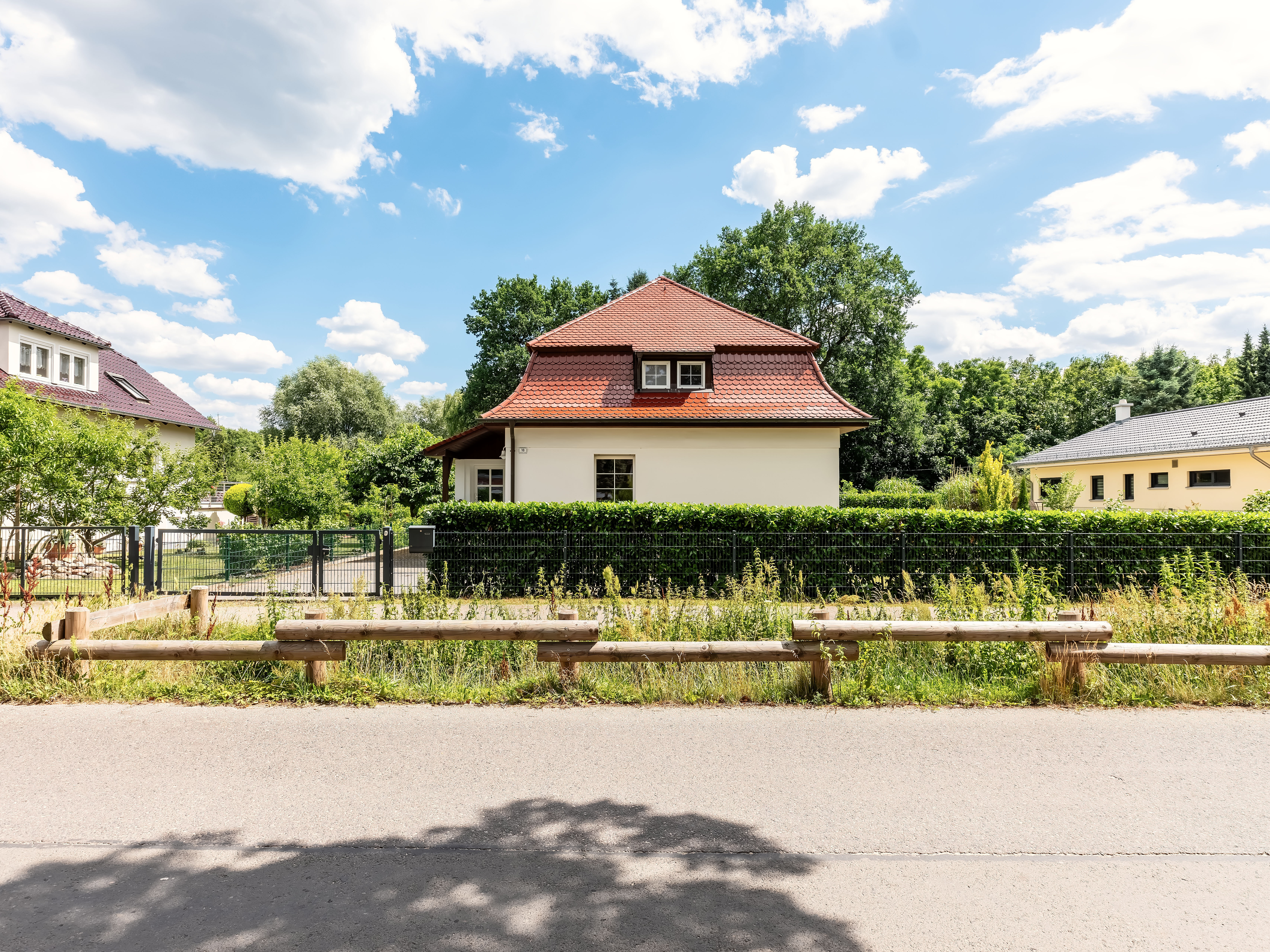 Einfamilienhaus zum Kauf 670.000 € 6 Zimmer 135 m²<br/>Wohnfläche 1.194 m²<br/>Grundstück ab sofort<br/>Verfügbarkeit Ruhlsdorfer Straße 18 Wandlitz Wandlitz 16348